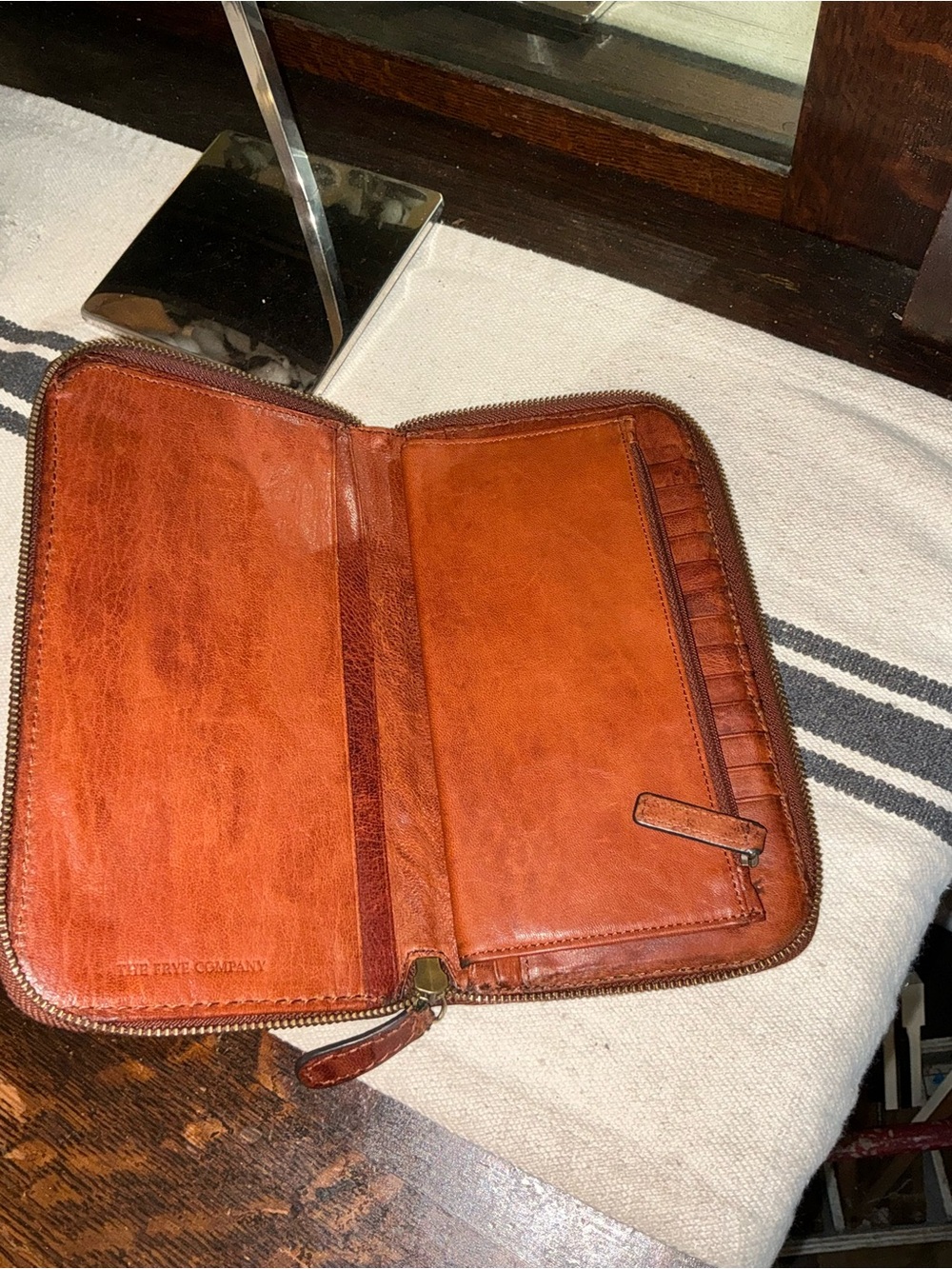 Rare Frye Logan Leather Large Travel Passport Wallet Cognac Brown Retail $198 - Picture 11 of 16